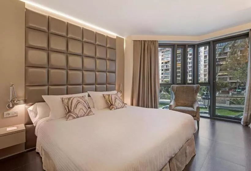 Suite, Palladium