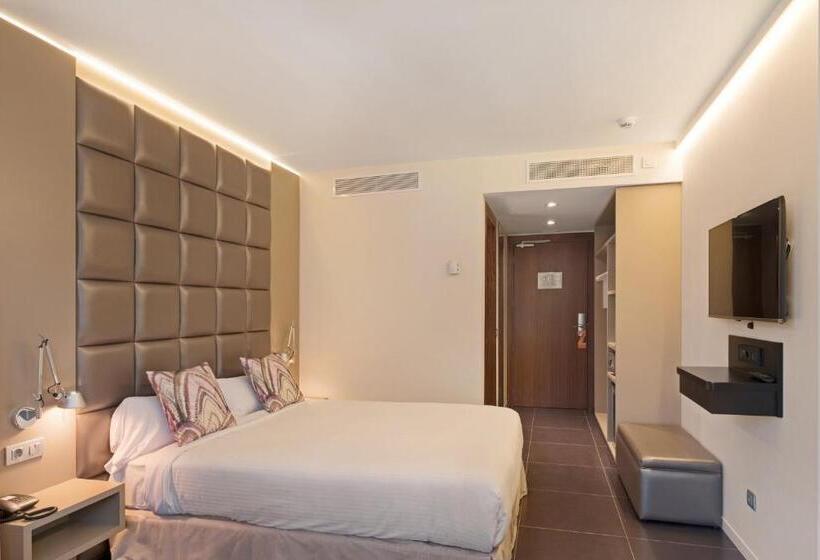 디럭스 룸, Palladium