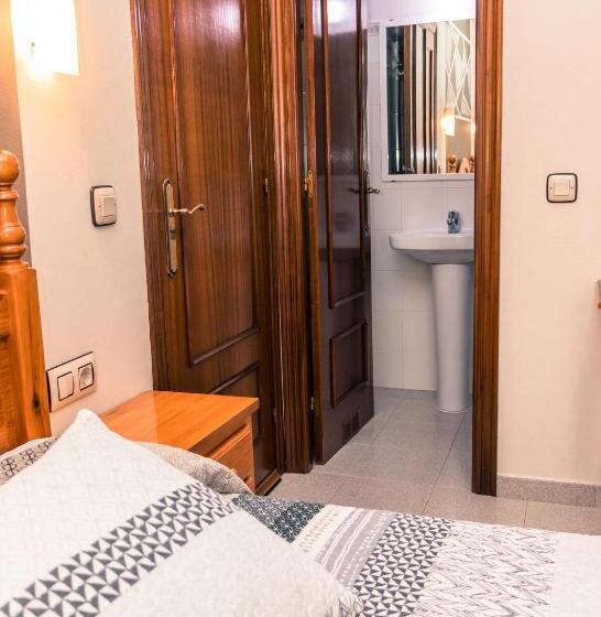 חדר סטנדרט, Plaza