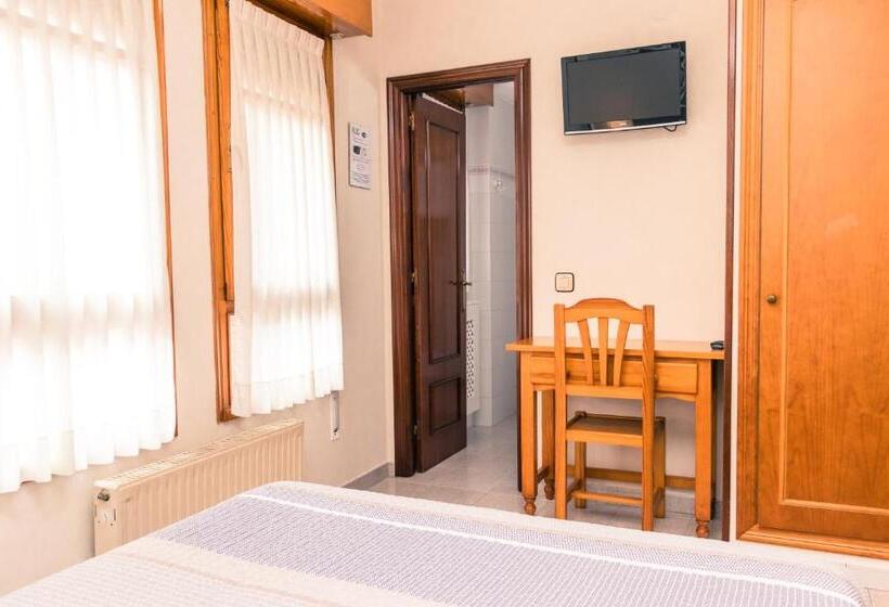 חדר סטנדרט, Plaza