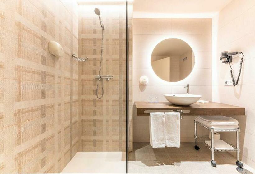 Номер Стандарт, Port Alicante City & Beach