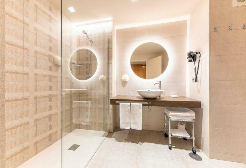 Номер Стандарт, Port Alicante City & Beach