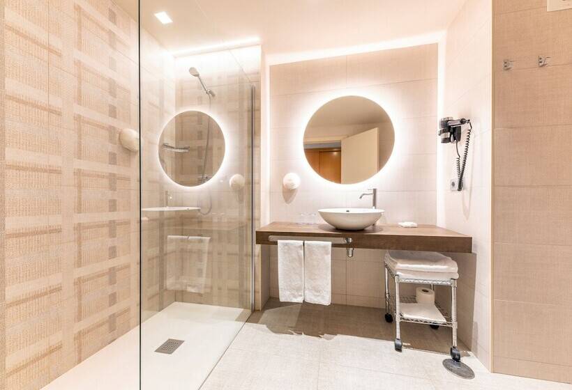 Номер Стандарт, Port Alicante City & Beach