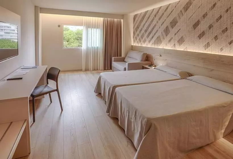 Standard Kolmen Hengen Huone, Port Alicante City & Beach