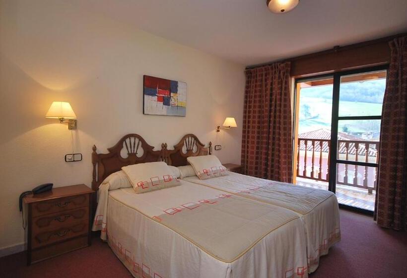 غرفة قياسية مزوَّدة بشُرفة, Principado De Europa