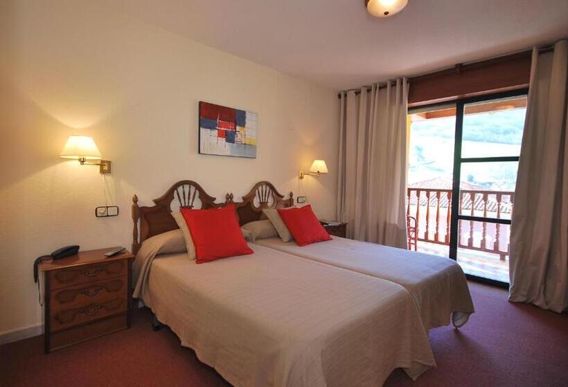 غرفة قياسية مزوَّدة بشُرفة, Principado De Europa