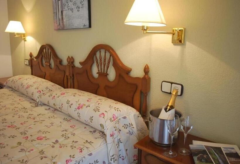 غرفة قياسية مزوَّدة بشُرفة, Principado De Europa