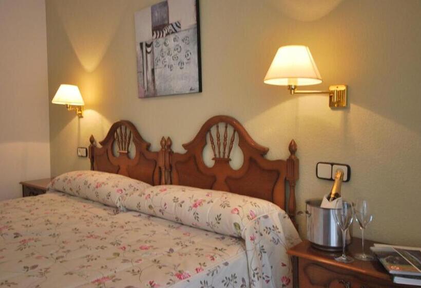 غرفة قياسية مزوَّدة بشُرفة, Principado De Europa