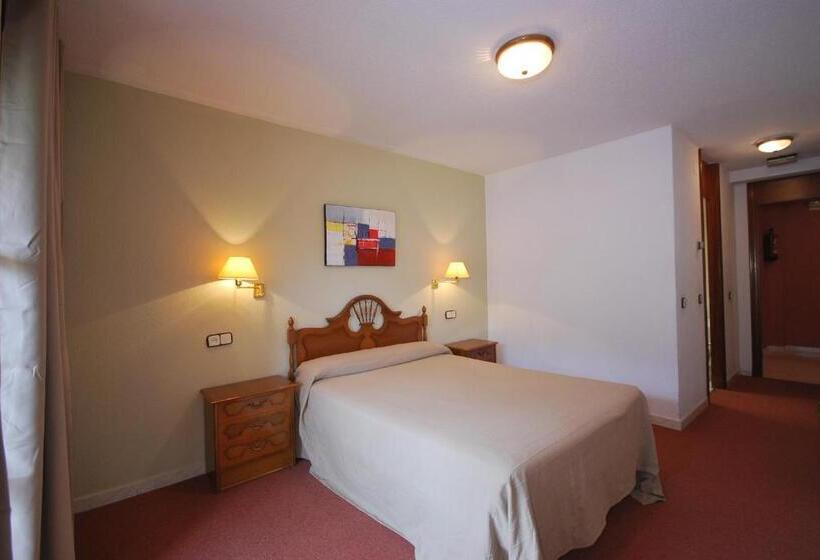 غرفة قياسية, Principado De Europa