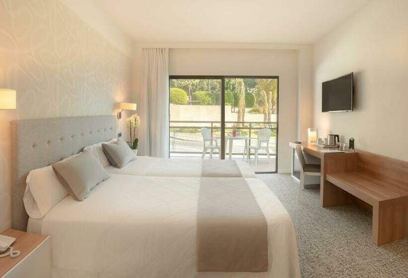 غرفة قياسية مزوَّدة بتراس, Rh Corona del Mar 4* Sup