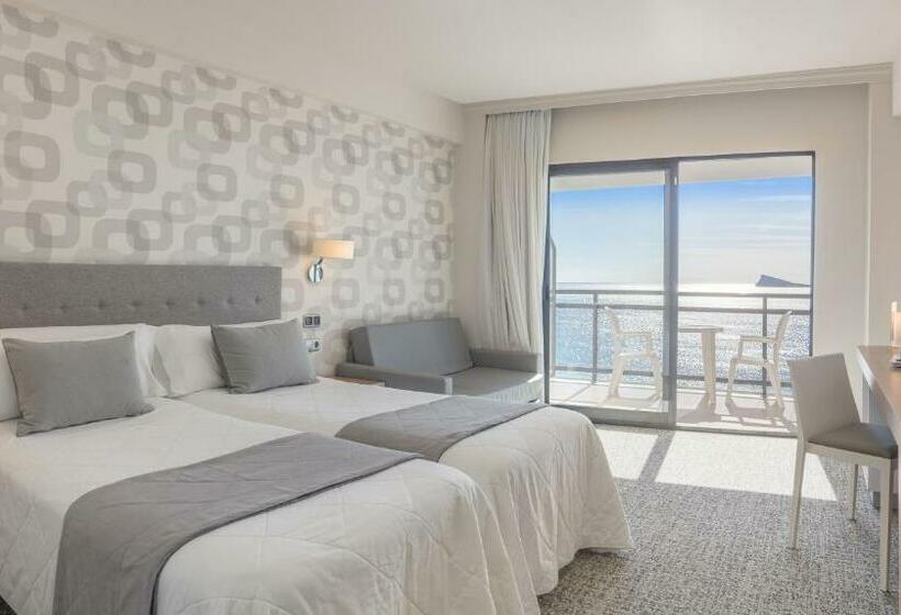 غرفة قياسية مطلّة علي البحر مزوَّدة بتراس, Rh Corona del Mar 4* Sup