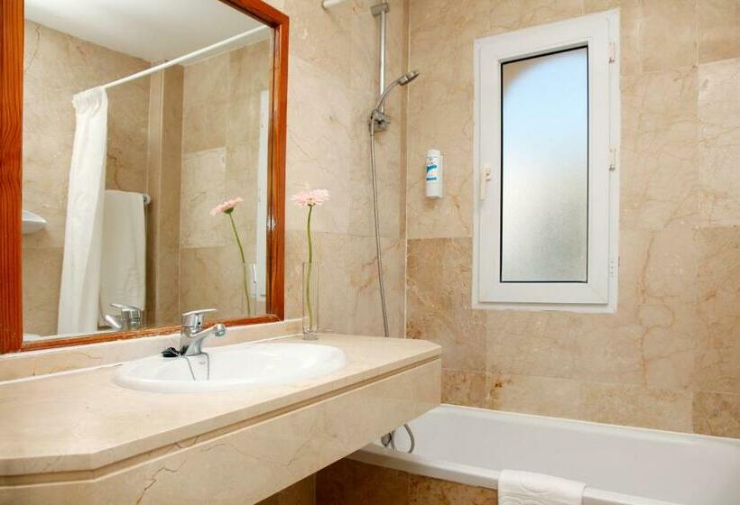 스탠다드 룸 바다 전망, Roc Illetas & Spa