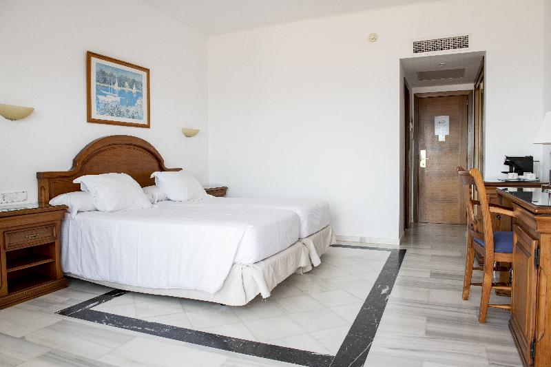 스탠다드 룸 측면 바다 전망, Roc Illetas & Spa