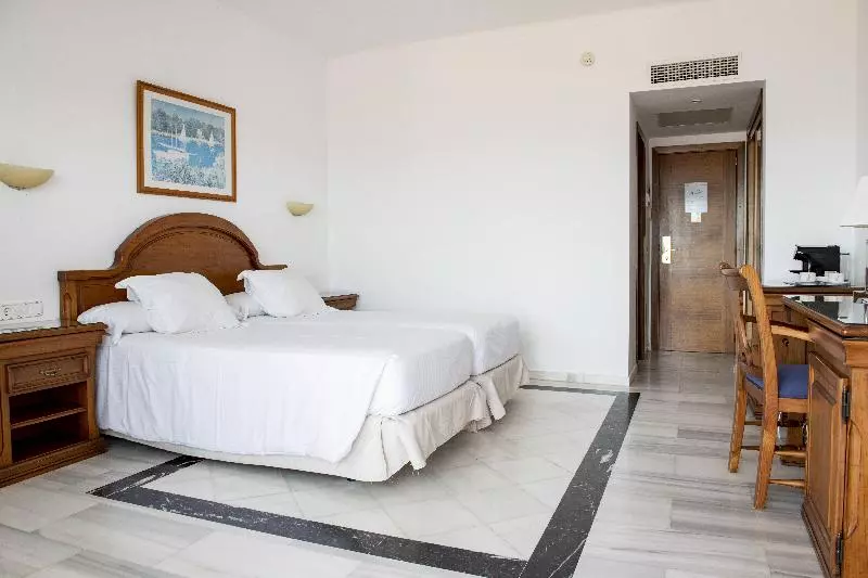 Camera Standard Vista Mare Laterale, Roc Illetas & Spa