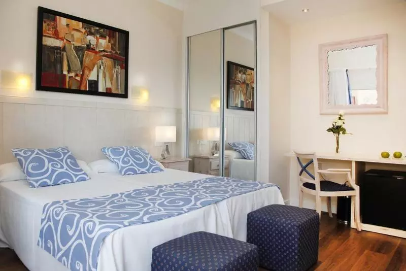 Camera Standard, Roc Illetas & Spa