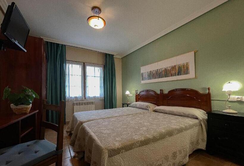 غرفة قياسية ثلاثية, Rural La Ruta De Cabrales