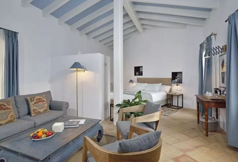 سوییت جونیور, San Lorenzo  Adults Only
