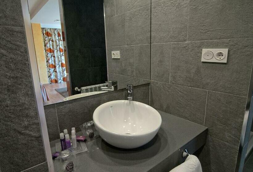 수피리어 룸, Servigroup Diplomatic