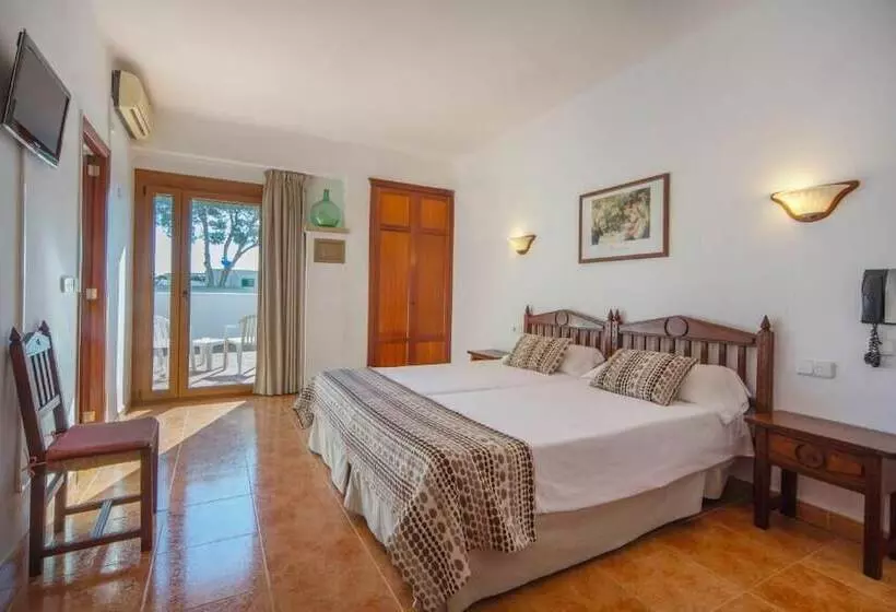 Standardzimmer mit Balkon, Ses Puntetes