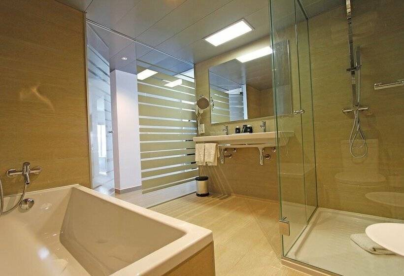 غرفة قياسية, Bg Tonga Tower