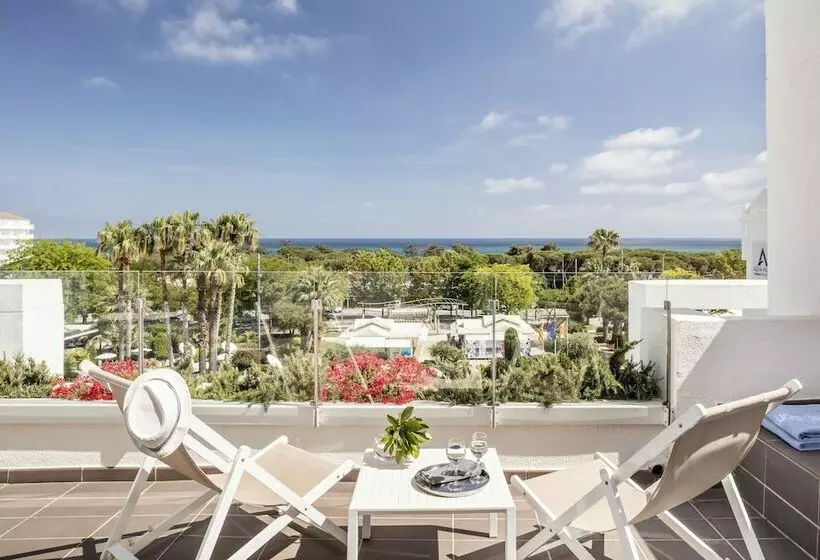 اتاق استاندارد, Aqua Hotel Aquamarina & Spa