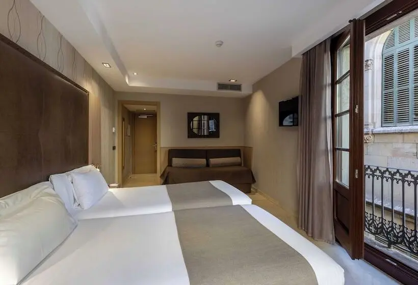 اتاق استاندارد سه نفره, Gran Hotel Barcino 4* Sup