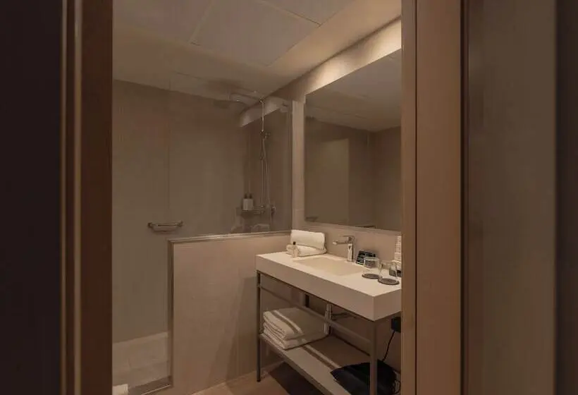 اتاق سوپریور سه تخته, Gran Hotel Barcino 4* Sup