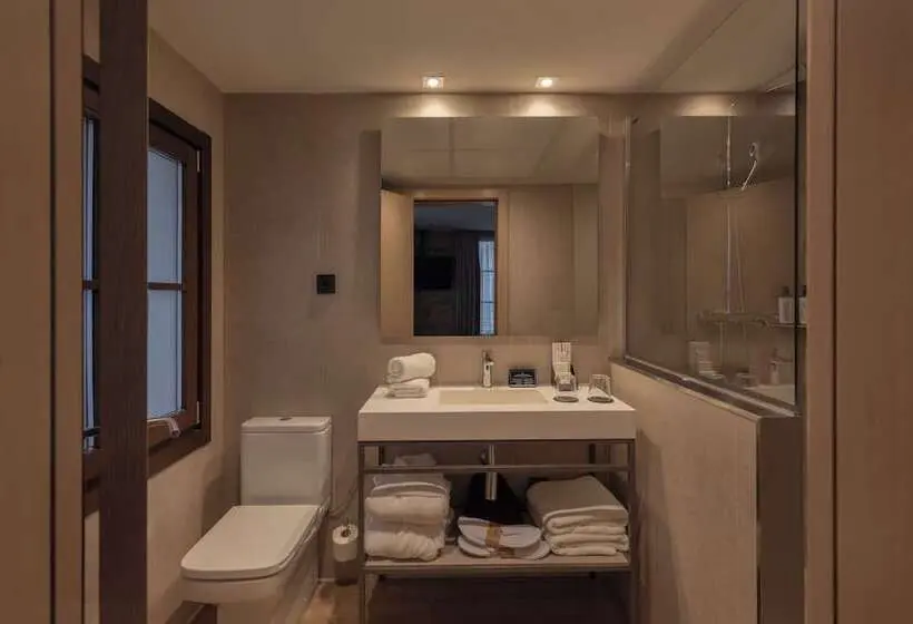 اتاق سوپریور سه تخته, Gran Hotel Barcino 4* Sup