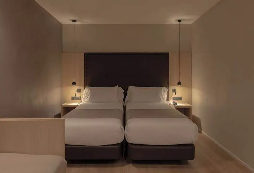 اتاق سوپریور سه تخته, Gran Hotel Barcino 4* Sup