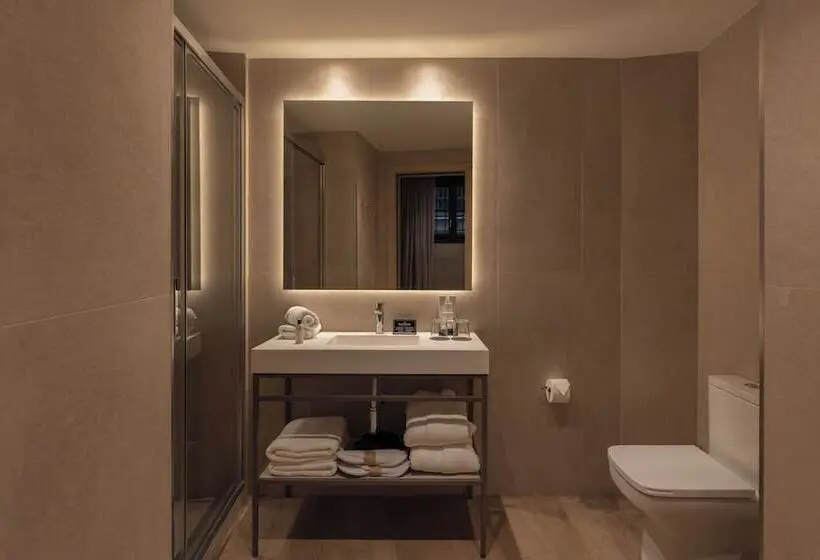 Superior Interior Room, Gran Hotel Barcino 4* Sup