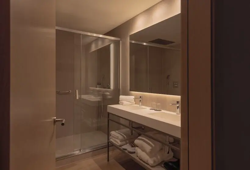 سوییت, Gran Hotel Barcino 4* Sup