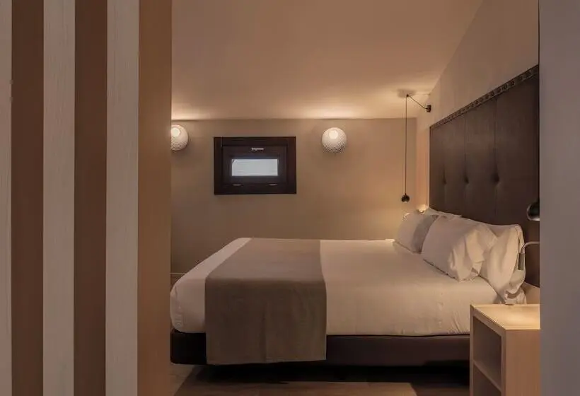 سوییت, Gran Hotel Barcino 4* Sup