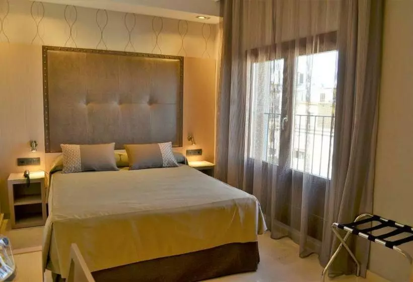 Standard-huone, Gran Hotel Barcino 4*Sup