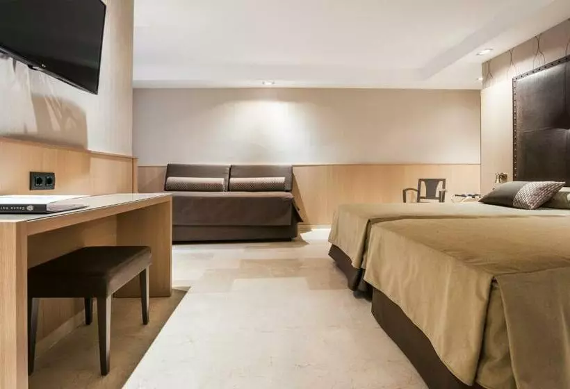Standard-huone, Gran Hotel Barcino 4*Sup