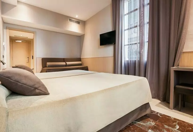 Standard-huone, Gran Hotel Barcino 4*Sup