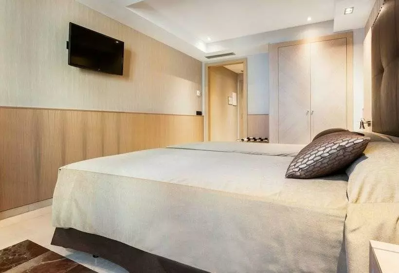 Standard-huone, Gran Hotel Barcino 4*Sup