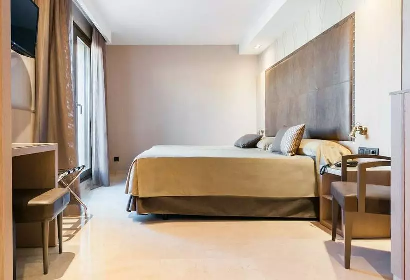 Standard-huone, Gran Hotel Barcino 4*Sup