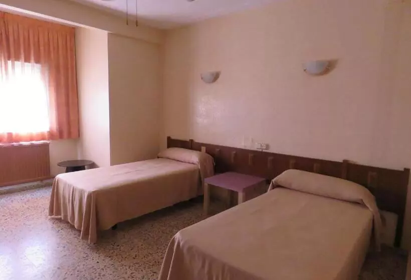 Standardzimmer, Alain