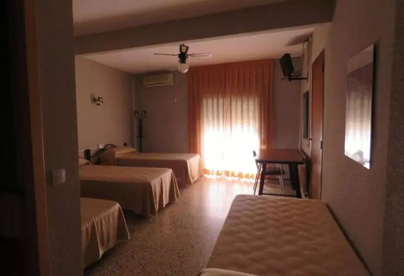 4 Bett Standardzimmer, Alain