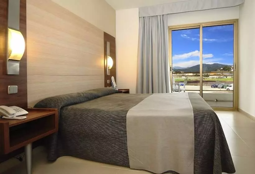 اتاق استاندارد سه نفره, Aqua Hotel Aquamarina & Spa