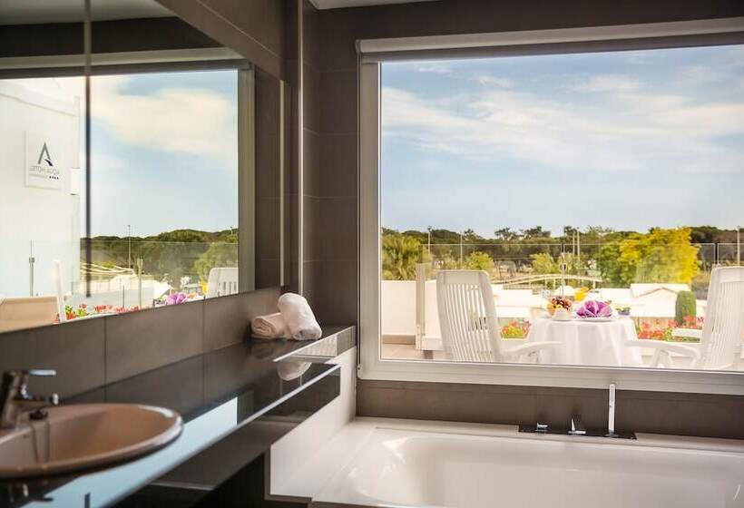 Люкс, Aqua Hotel Aquamarina & Spa