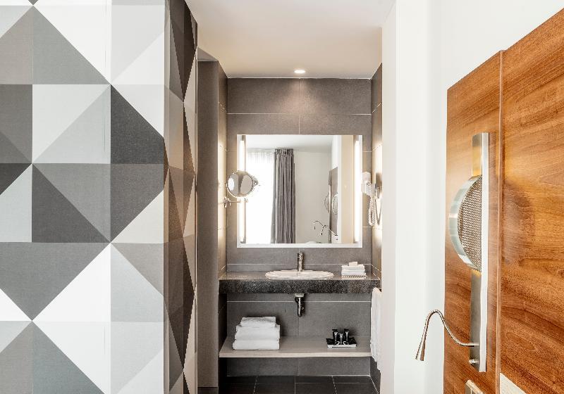 Полулюкс Премиум, Aqua Hotel Aquamarina & Spa