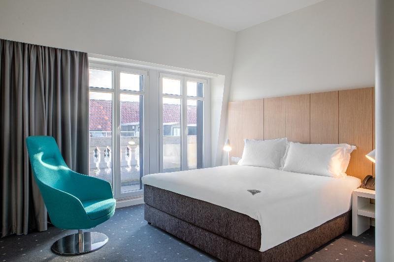 Полулюкс, Aqua Hotel Aquamarina & Spa