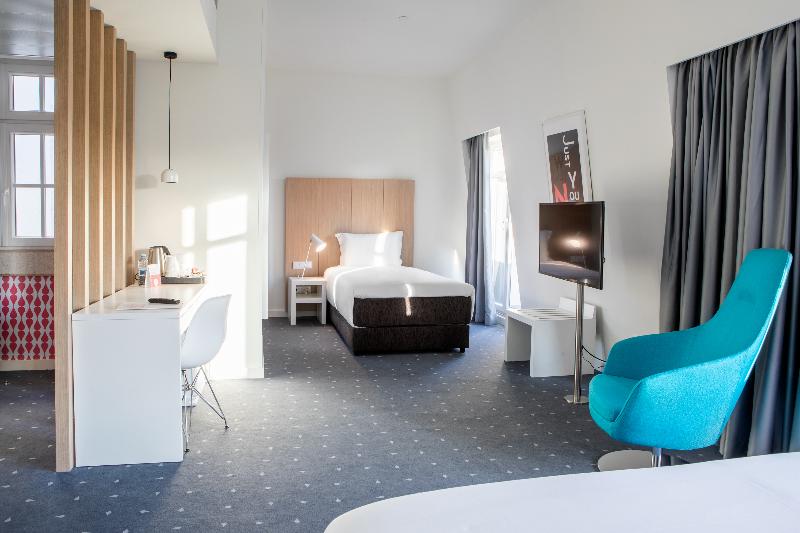 Полулюкс, Aqua Hotel Aquamarina & Spa