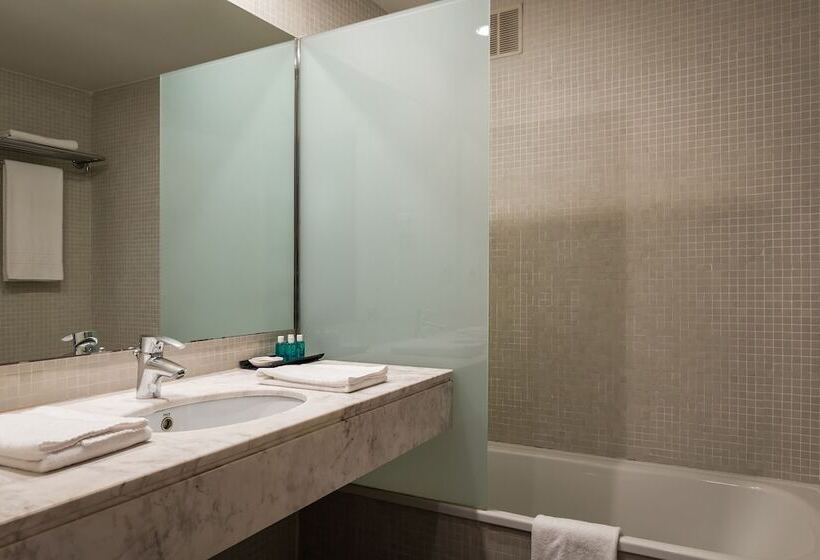 Номер Стандарт, Augusta Barcelona Valles