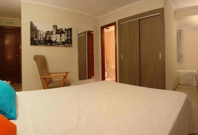 חדר סטנדרט לשלושה, Avenida Plaza