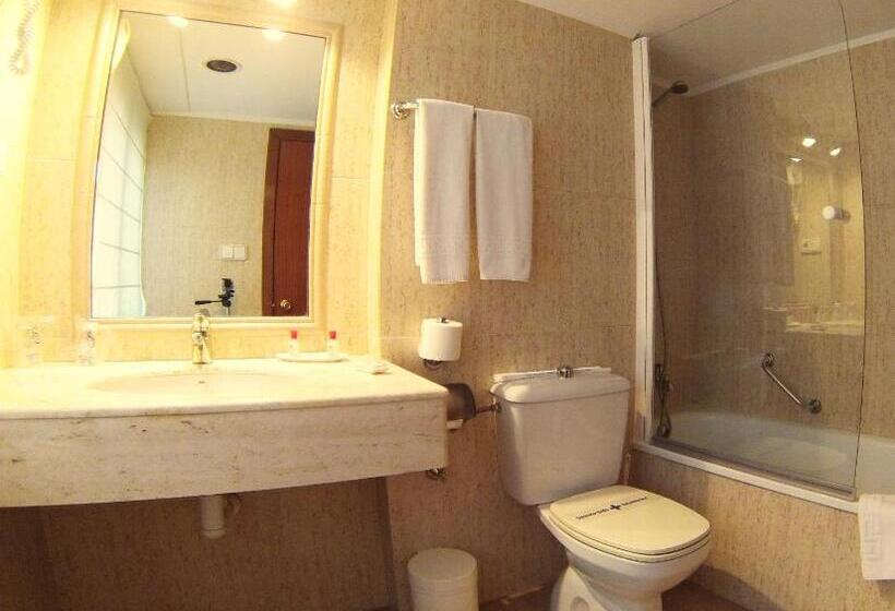 חדר סטנדרט, Avenida Plaza