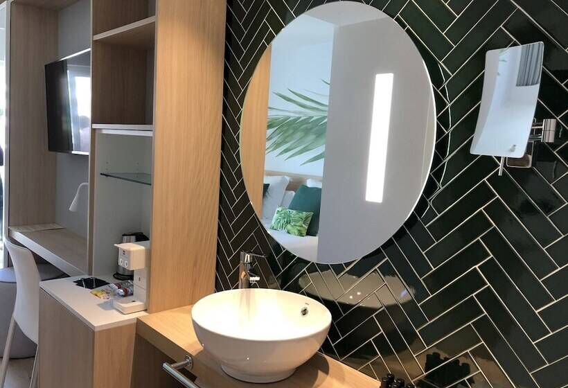 Номер Superior Вид на Бассейн, Bq Paguera Boutique Hotel   Adults Only