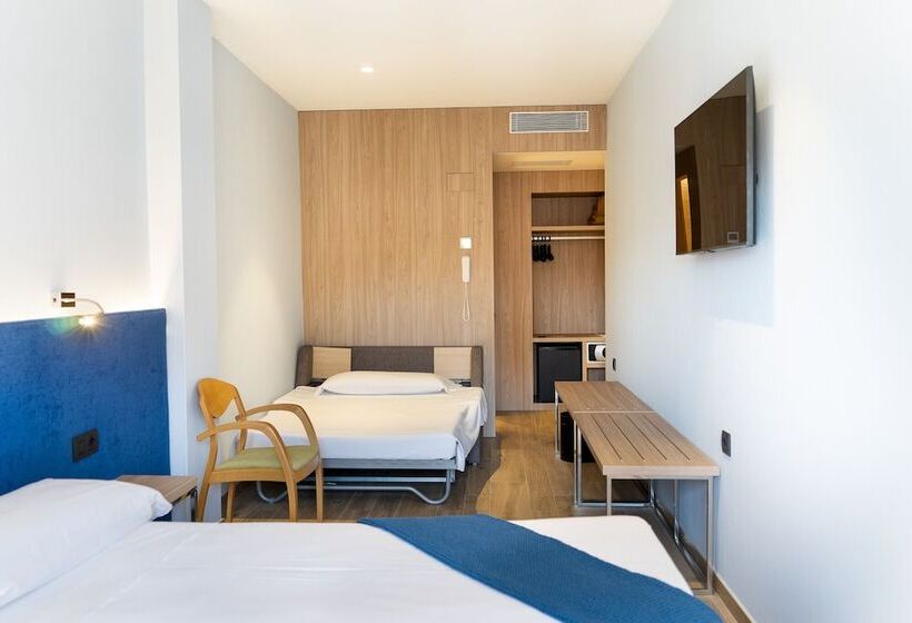 اتاق استاندارد سه نفره, Caledonian