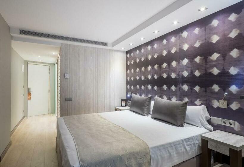 Семейный Номер Премиум, Catalonia Atenas